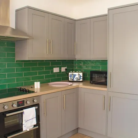 Cosy 3Bed Bungalow In West Kirby, Free Parking Frankby Exterior photo