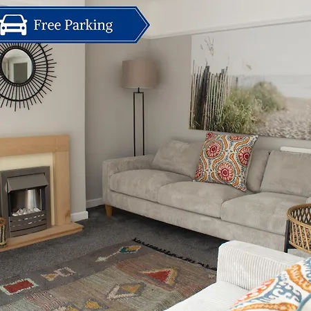 Cosy 3Bed Bungalow In West Kirby, Free Parking Frankby Exterior photo