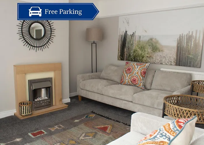 Cosy 3Bed Bungalow In West Kirby, Free Parking