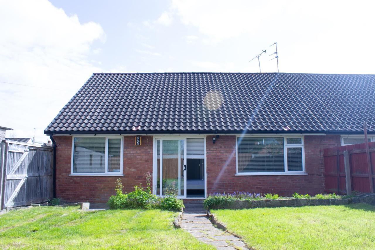 Cosy 3bed In West Kirby, Free Parking Holiday home Frankby