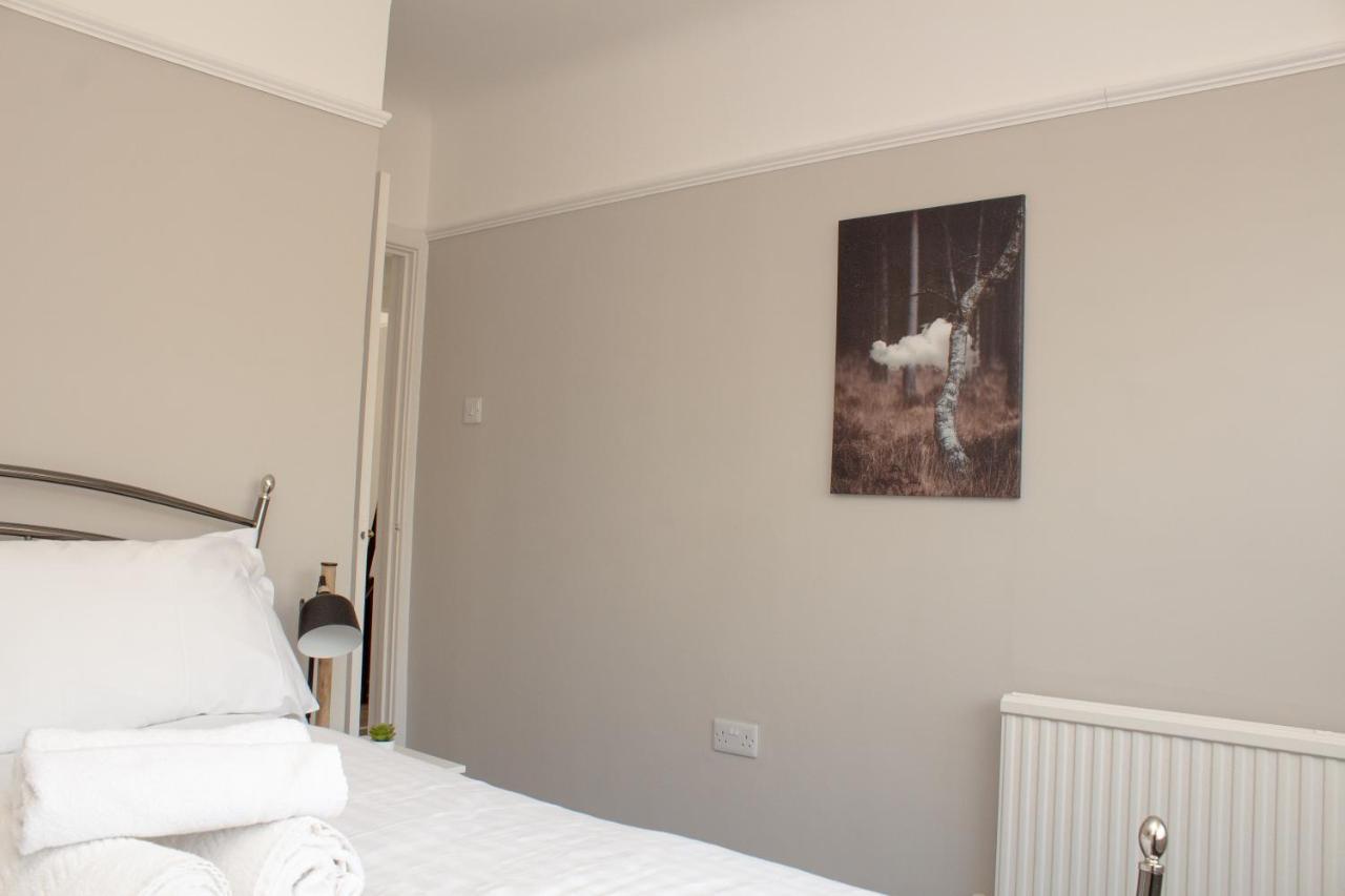 Cosy 3bed In West Kirby, Free Parking Holiday home